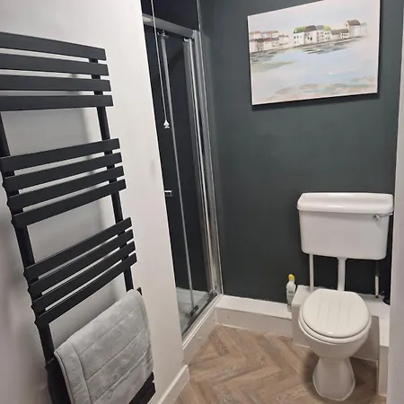 Lovely Cosy 5 In Shared Flat - Homestay